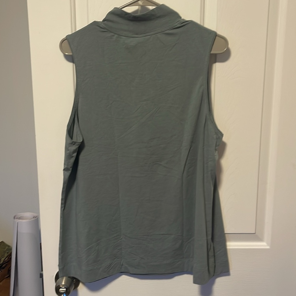 Athleta Outbound Tank - Picture 7 of 7